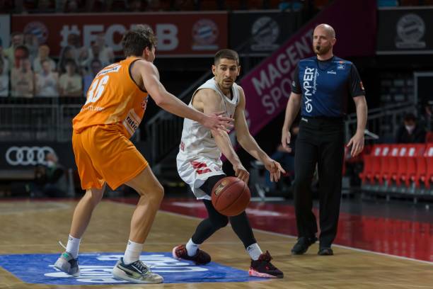 防线补强虽 防线补强虽