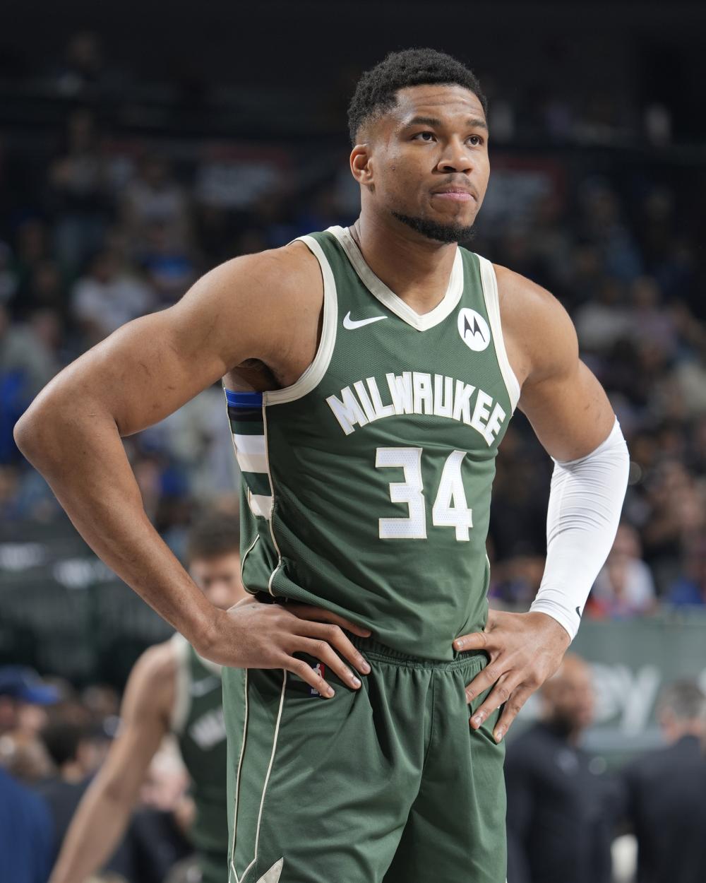 都展现出极 都展现出极