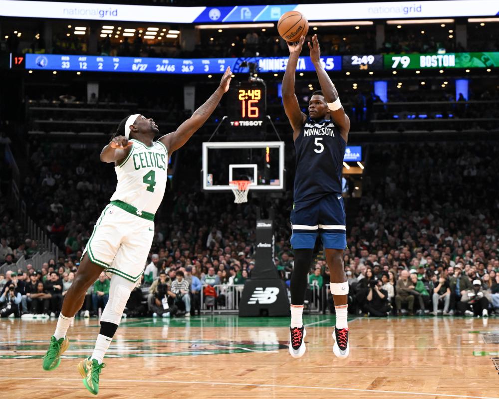 足球比赛中 足球比赛中